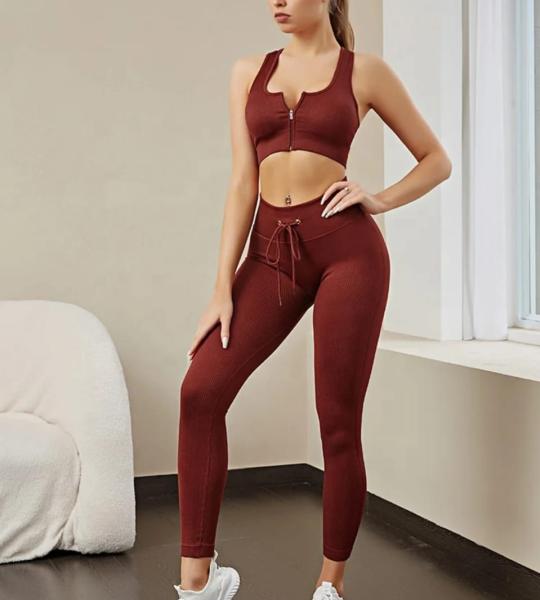 Acacia short sleeved gym set